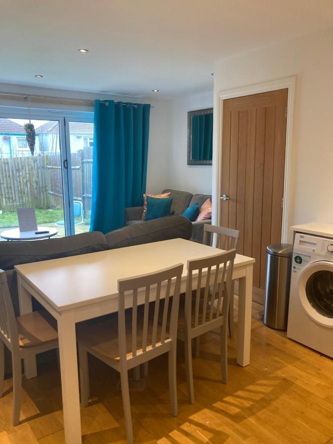 Bevendean Beach Hut - Modern 5 Bedroom House, With Parking Brighton Dış mekan fotoğraf